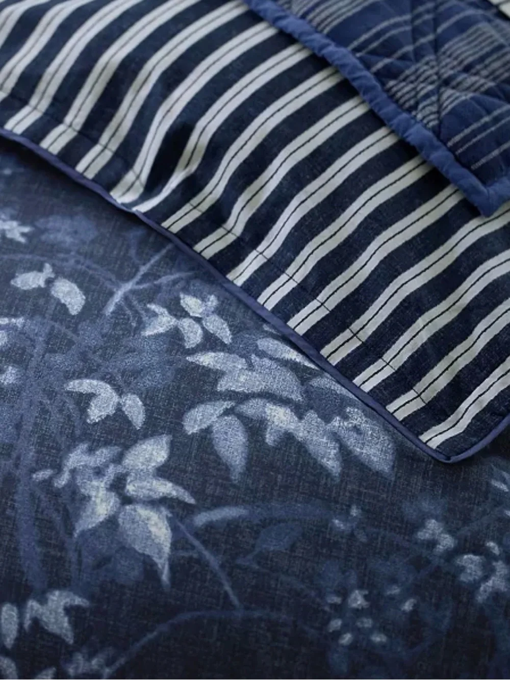 RALPH LAUREN Caterina Reversible 3-Pc Duvet Cover Set King Navy Multi $470